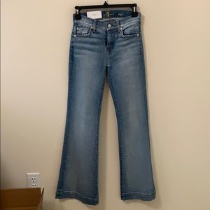 Brand new Seven7 bootcut jeans